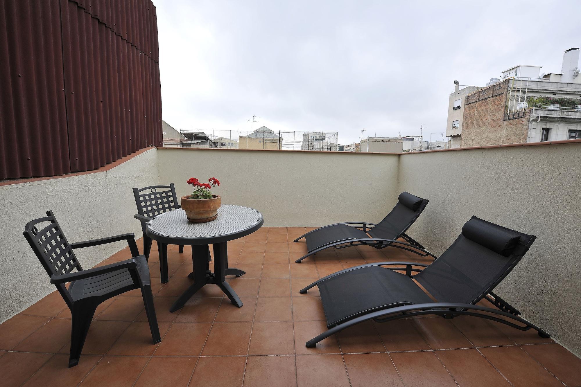 Hotel Roger De Lluria Barcelona Exterior foto