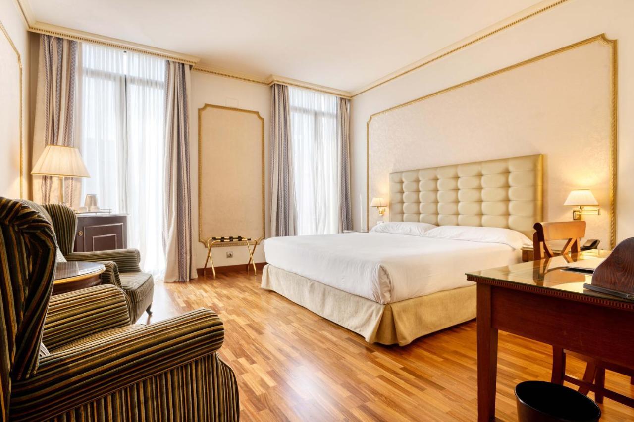 Hotel Roger De Lluria Barcelona Exterior foto