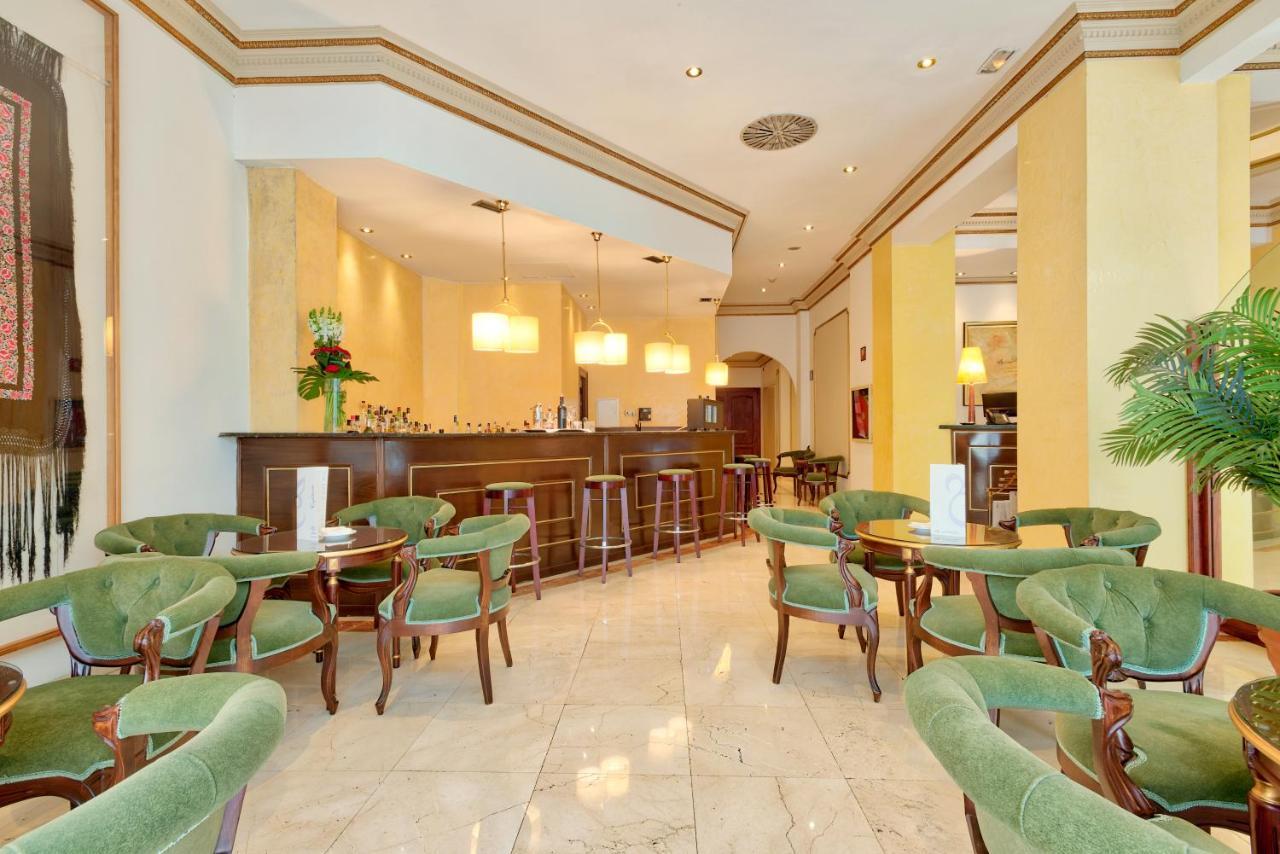 Hotel Roger De Lluria Barcelona Exterior foto